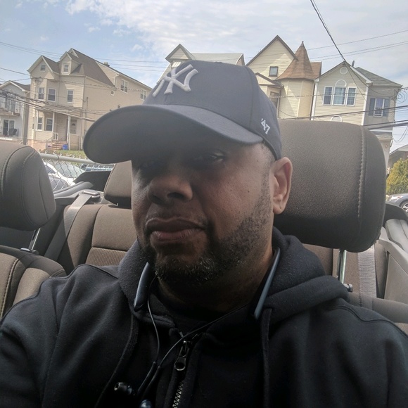Profile Picture of Albert Perkins (@workman25) on Poshmark