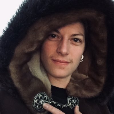 Profile Picture of Samantha Swords (@@SamanthaSwords) on Twitter