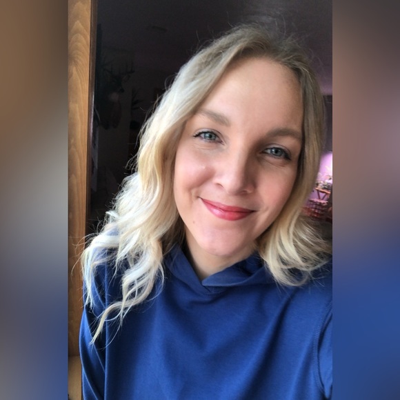 Profile Picture of Morgan Lambrecht (@morgansjuts) on Poshmark