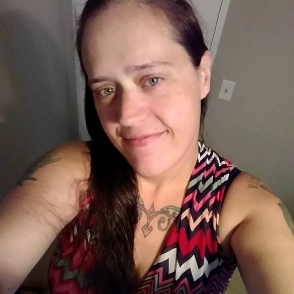 Profile Picture of Kimberly Clauss (@kim_clauss) on Poshmark