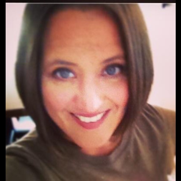 Profile Picture of Sheri Kingersky romblad (@sparklezzzz) on Poshmark