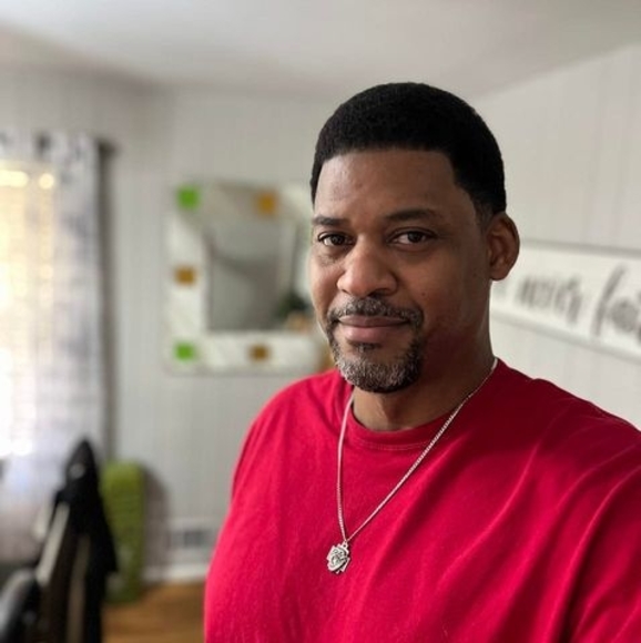 Profile Picture of Scott Dougherty (@scottieladeaux) on Poshmark