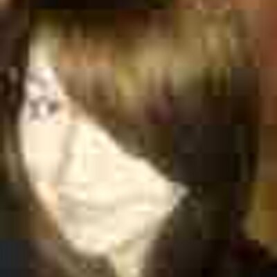 Profile Picture of Lisa Massey (@JuliaRilling) on Twitter