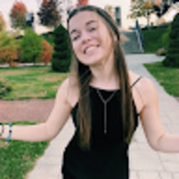 Profile Picture of Shannon St. clair (@shannonstc610) on Poshmark