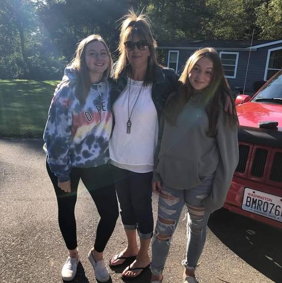 Profile Picture of Jackie Oglesby (@emilysnana6) on Poshmark