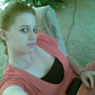 Profile Picture of Aileen McKay (@Team__Edward) on Twitter