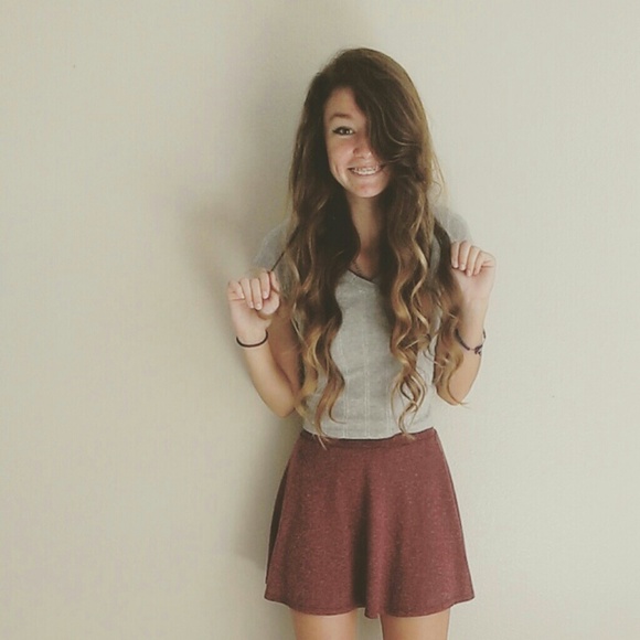 Profile Picture of Aleah Romkey (@aleah0726) on Poshmark