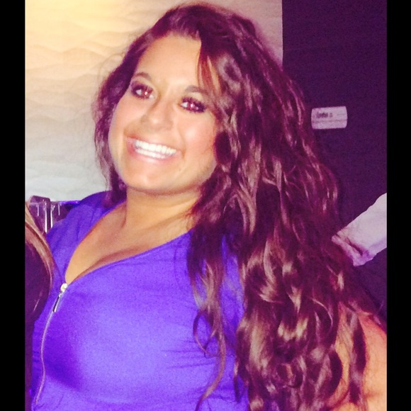 Profile Picture of Briana Codispoti (@bricodi530) on Poshmark