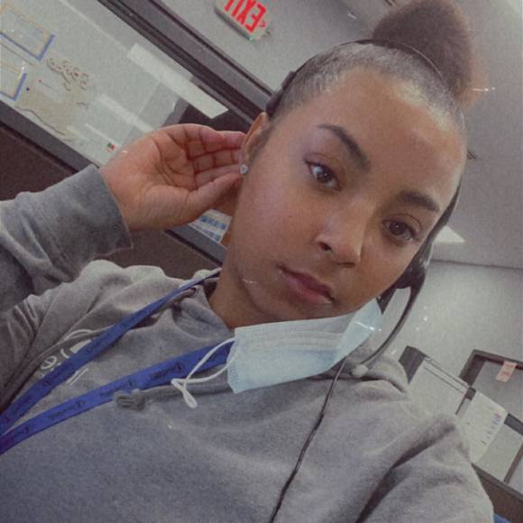 Profile Picture of Roshawna Ealy (@roshawna_ealy97) on Poshmark