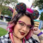 Profile Picture of 【﻿ Ｔａｍａｒａ　Ｃｏｍｓｔｏｃｋ 】 (@tamarapaints) on Instagram