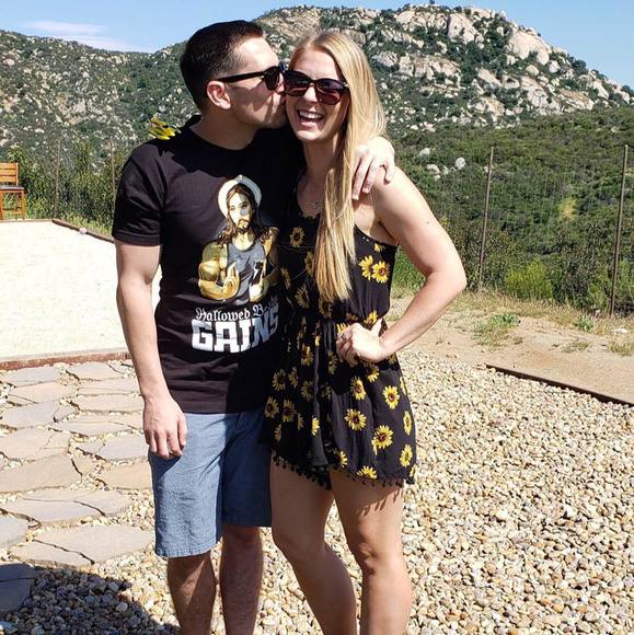 Profile Picture of Caitlin Mccully (@caitlindmccully) on Poshmark