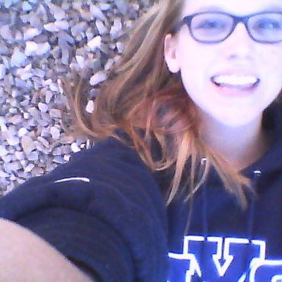 Profile Picture of Miranda Fischer (@MirandaFishay) on Twitter