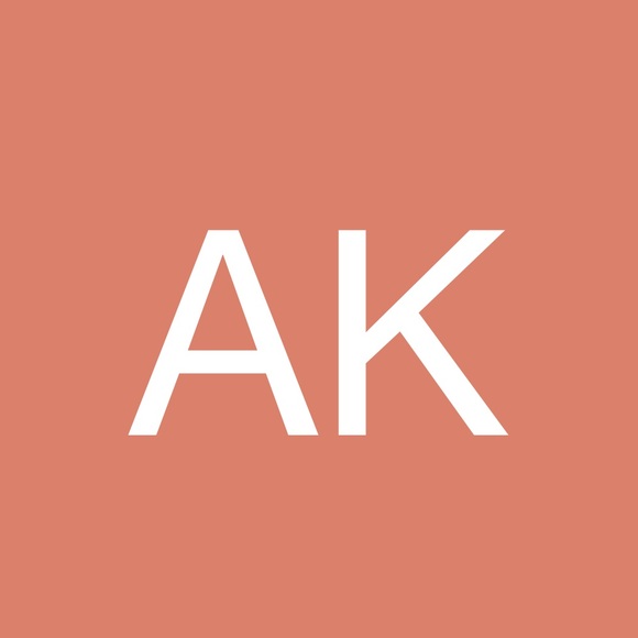 Profile Picture of Anaya Keith (@anaya_keith) on Poshmark