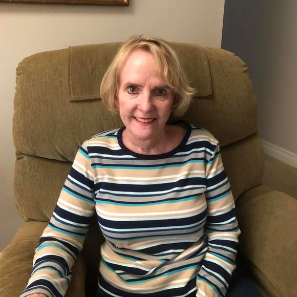 Profile Picture of Kim Bradley (@kimbradley493) on Poshmark