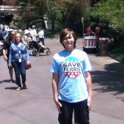 Profile Picture of Ian Wolf (@ianwolf23) on Twitter
