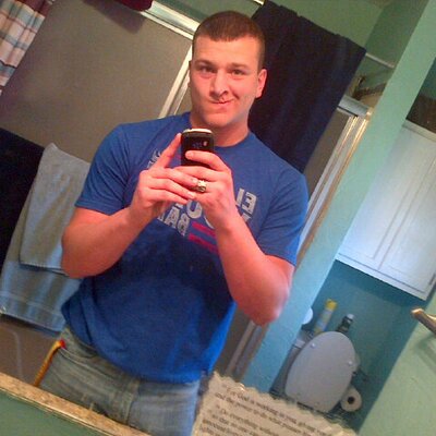 Profile Picture of Zach Stephenson (@zachary_40) on Twitter