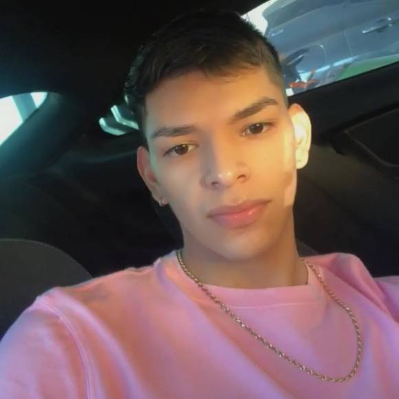 Profile Picture of Jesse Medrano (@jesse_medrano) on Poshmark