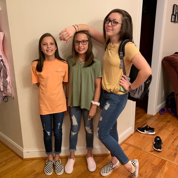 Profile Picture of Brandy Baldwin (@mac10904) on Poshmark