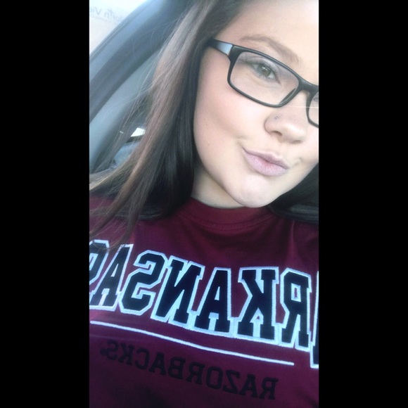 Profile Picture of Breeann Odom (@breeann_danelle) on Poshmark