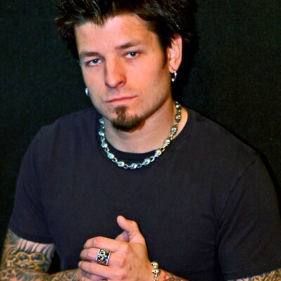 Profile Picture of Dan Johnsonon Twitter