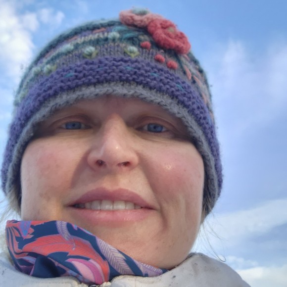 Profile Picture of Betsy Birdsley (@bestbirdy) on Poshmark