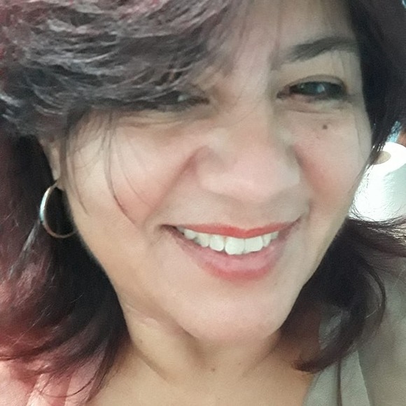 Profile Picture of Fabiola Lugo (@fabylugo) on Poshmark