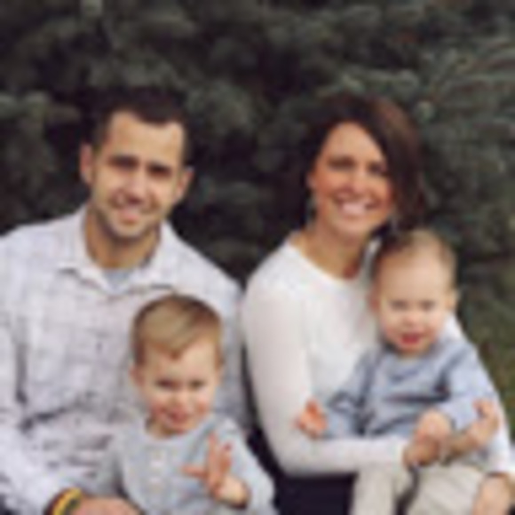 Erin Domach - Poshmark Profile Picture of Erin Domach (@domach0615) on Poshmark