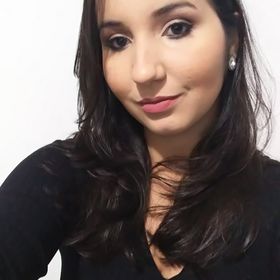 Profile Picture of Julia Mendonça (@julia_mds) on Pinterest