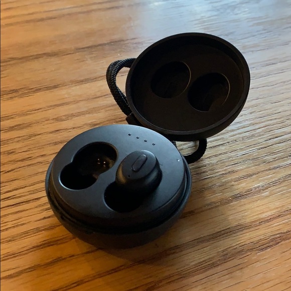 Profile Picture of Lisa Kennedy (@lken13) on Poshmark