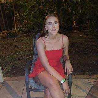 Profile Picture of Hannah Hodgetts (@hannahelise00) on Facebook