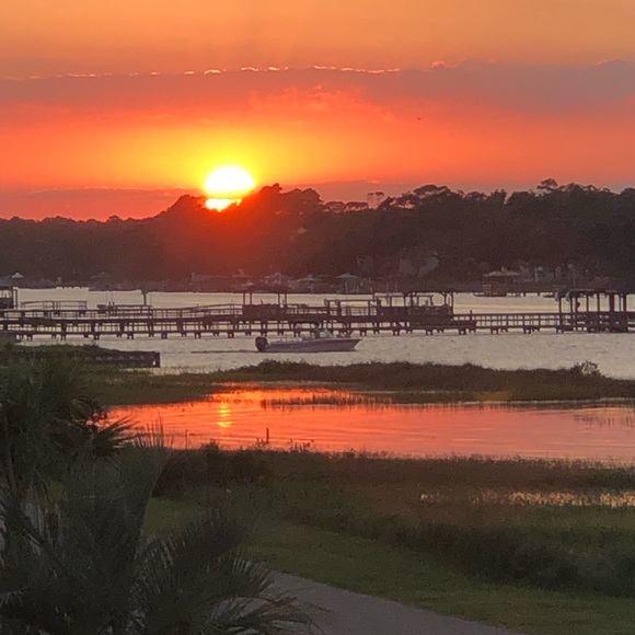 Trinity Stephens - Poshmark Profile Picture of Trinity Stephens (@itzzmetrinity) on Poshmark