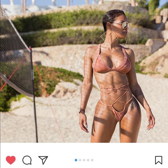 Profile Picture of Jesse Gallardo (@blackgoddess666) on Poshmark