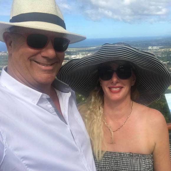 Profile Picture of Lillian Verkroost-clark (@cashcentrelive) on Poshmark