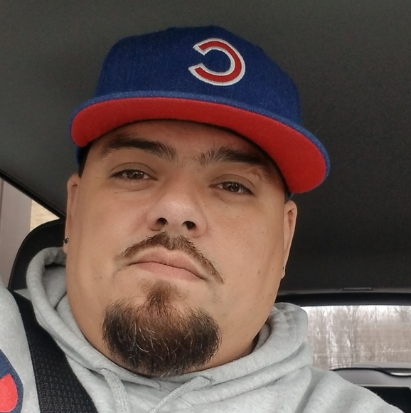 Profile Picture of Robert Monk (@chicagogaragefi) on Poshmark