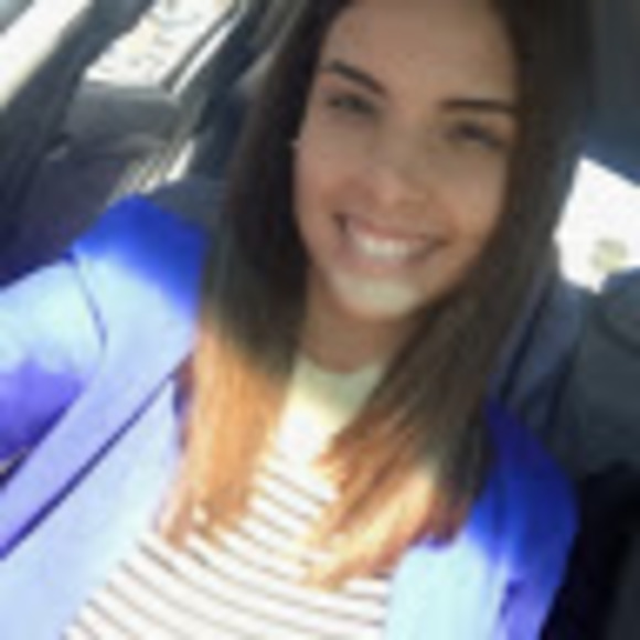 Profile Picture of Gabriela alejandra Rocafort (@grocafort) on Poshmark