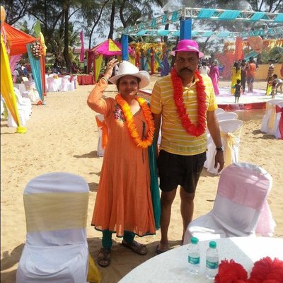 Profile Picture of Renu Gupta (@renugupta27) on Twitter