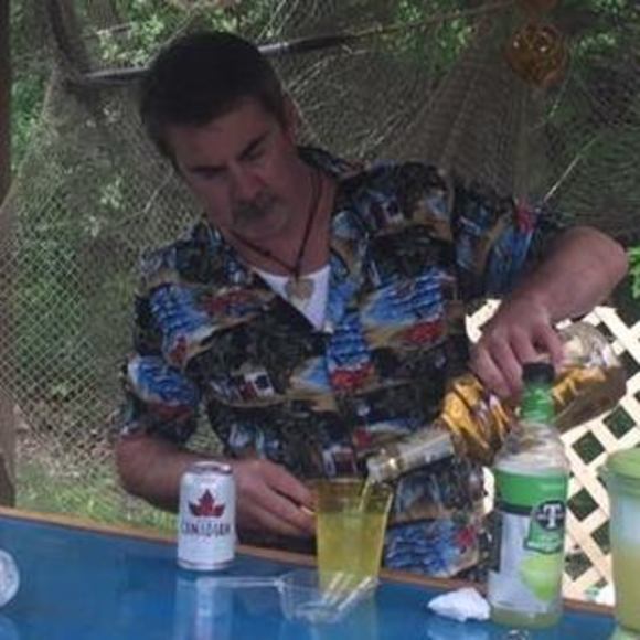 Profile Picture of Jeff Truesdale (@jefftrus) on Poshmark