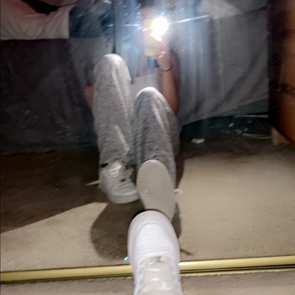 Profile Picture of Mariah Alvarez (@mariaheuly) on Poshmark