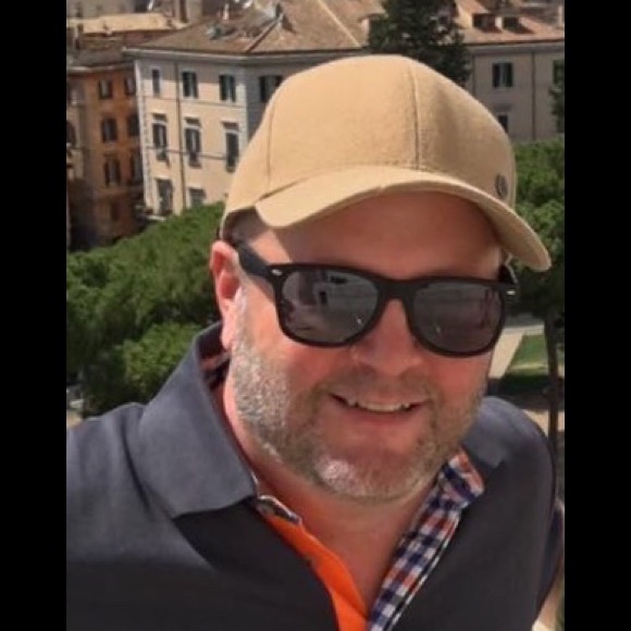Profile Picture of Scott Mcmahon (@scottmcmahon) on Poshmark