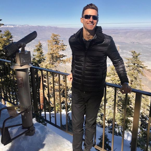 Profile Picture of Greg Miles (@gworonov) on Poshmark