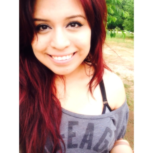 Profile Picture of Edith Cardenas (@cardenas_m) on Poshmark