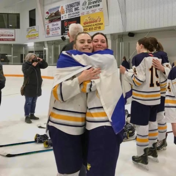 Profile Picture of Julia Macdonald (@juliamacdonald1) on Poshmark