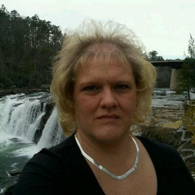 Profile Picture of Susan D. Henson (@ShSusanhenson) on Twitter