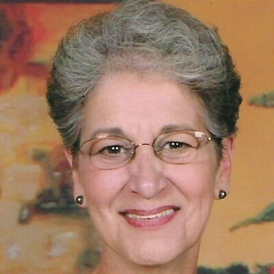 Profile Picture of Debra Knox (@grandmadeba) on Twitter