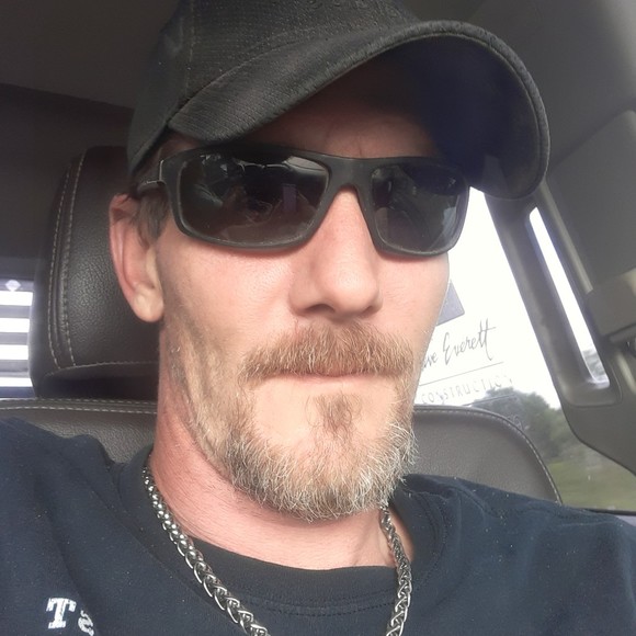 Profile Picture of Matthew Everett (@knightofwessex) on Poshmark