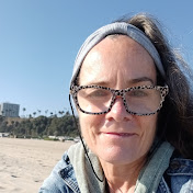 Profile Picture of Beth E. Barry (@BethEBarry) on Youtube