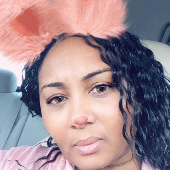 Profile Picture of Treneice Bell jackson (@waggflm) on Poshmark