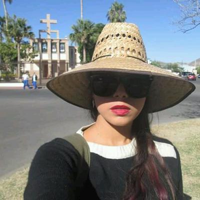 Profile Picture of Claudia Partida (@kleoudia) on Twitter