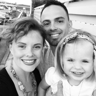 Profile Picture of Nichole Reese (@nikkim421) on Twitter