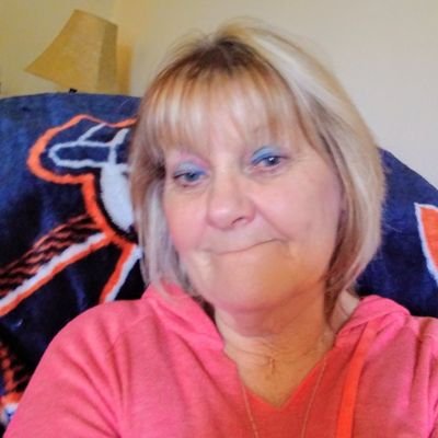 Profile Picture of Jo Meeks (@JoMeeks8) on Twitter